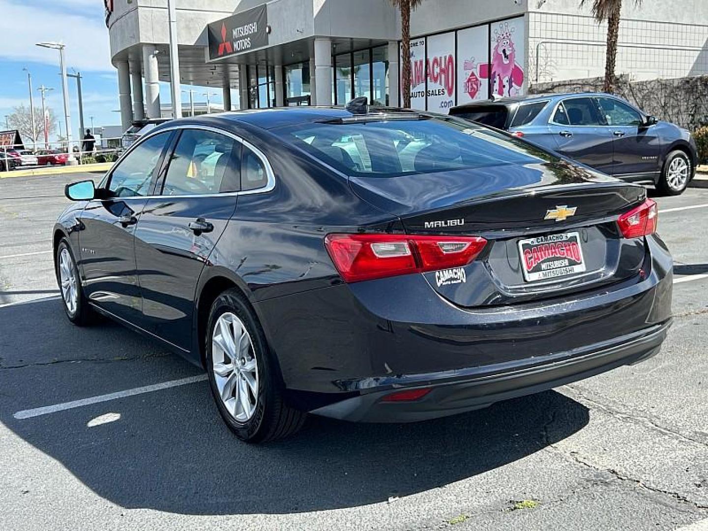 2023 GRAY Chevrolet Malibu (1G1ZD5ST2PF) with an 4-Cyl Turbo 1.5 Liter engine, Automatic CVT transmission, located at 412 Auto Vista Drive, Palmdale, CA, 93551, (661) 945-0620, 34.592636, -118.136681 - Photo#7
