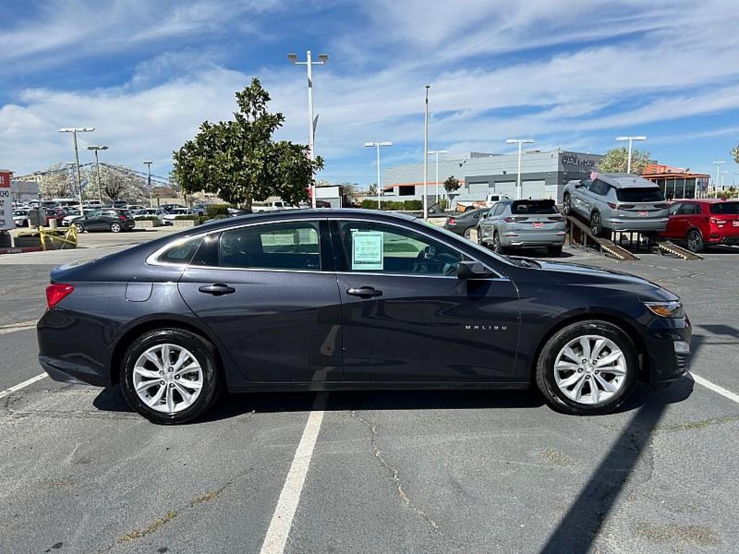 2023 GRAY Chevrolet Malibu (1G1ZD5ST2PF) with an 4-Cyl Turbo 1.5 Liter engine, Automatic CVT transmission, located at 412 Auto Vista Drive, Palmdale, CA, 93551, (661) 945-0620, 34.592636, -118.136681 - Photo#19