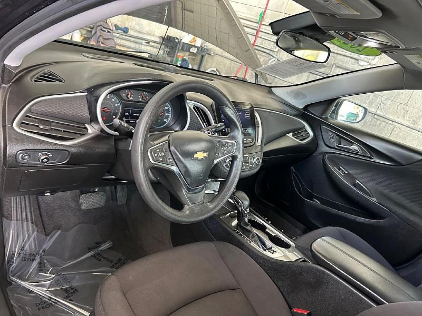 2023 GRAY Chevrolet Malibu (1G1ZD5ST2PF) with an 4-Cyl Turbo 1.5 Liter engine, Automatic CVT transmission, located at 412 Auto Vista Drive, Palmdale, CA, 93551, (661) 945-0620, 34.592636, -118.136681 - Photo#35