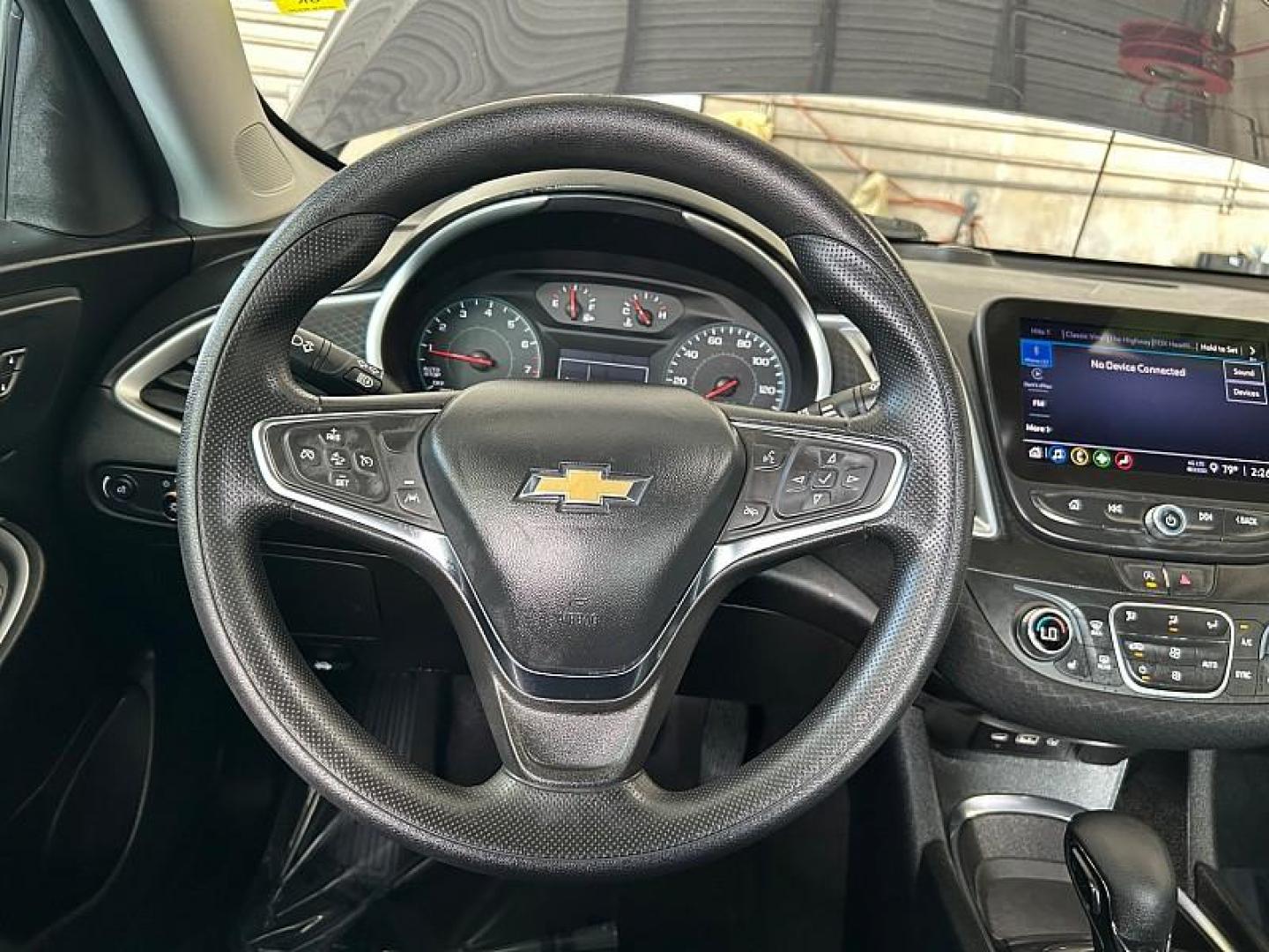 2023 GRAY Chevrolet Malibu (1G1ZD5ST2PF) with an 4-Cyl Turbo 1.5 Liter engine, Automatic CVT transmission, located at 412 Auto Vista Drive, Palmdale, CA, 93551, (661) 945-0620, 34.592636, -118.136681 - Photo#43