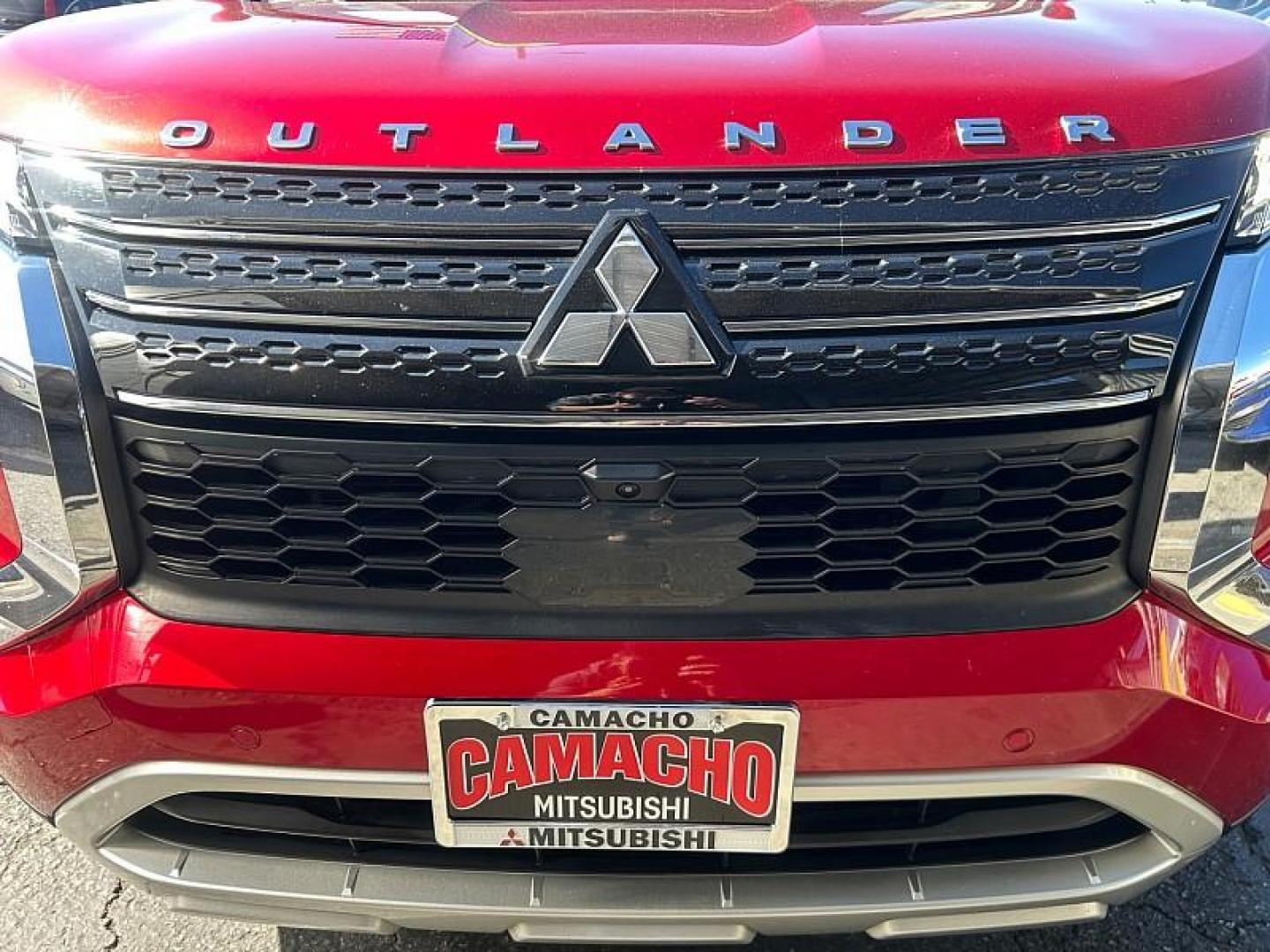 2023 RED Mitsubishi Outlander (JA4J3UA82PZ) with an 4-Cyl 2.5 Liter engine, Automatic CVT transmission, located at 412 Auto Vista Drive, Palmdale, CA, 93551, (661) 945-0620, 34.592636, -118.136681 - Photo#10