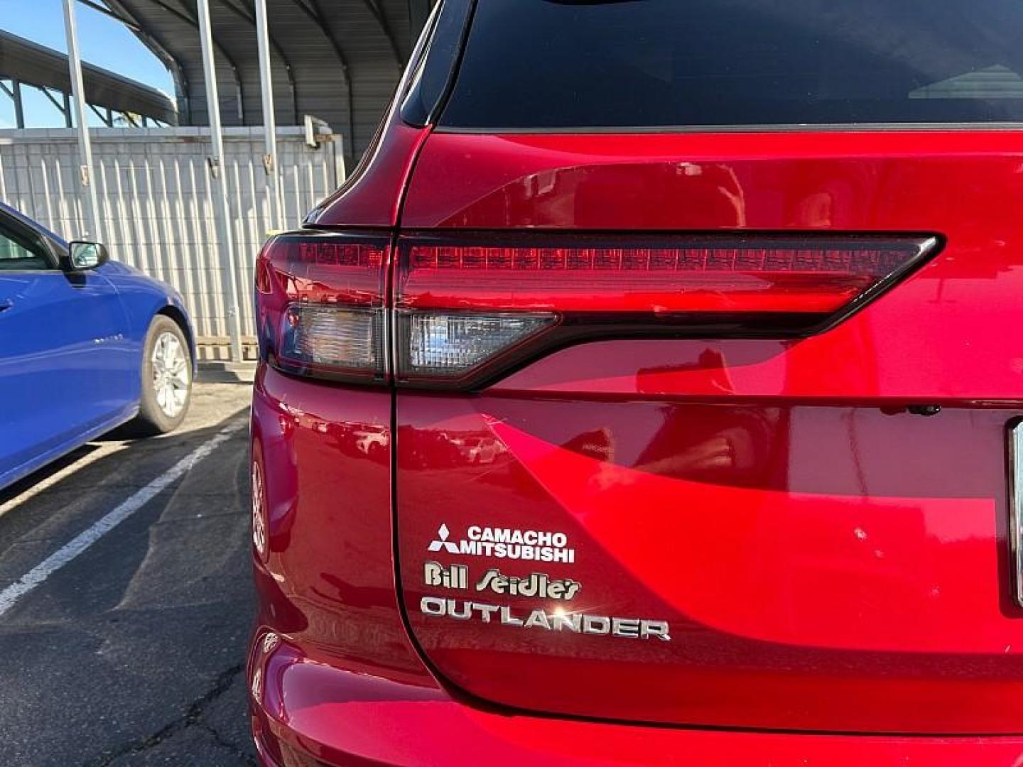 2023 RED Mitsubishi Outlander (JA4J3UA82PZ) with an 4-Cyl 2.5 Liter engine, Automatic CVT transmission, located at 412 Auto Vista Drive, Palmdale, CA, 93551, (661) 945-0620, 34.592636, -118.136681 - Photo#17