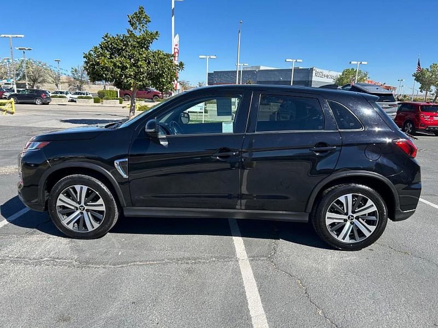 2022 Mitsubishi Outlander Sport (JA4APVAU4NU) with an 4-Cyl 2.0 Liter engine, Automatic CVT transmission, located at 412 Auto Vista Drive, Palmdale, CA, 93551, (661) 945-0620, 34.592636, -118.136681 - Photo#3