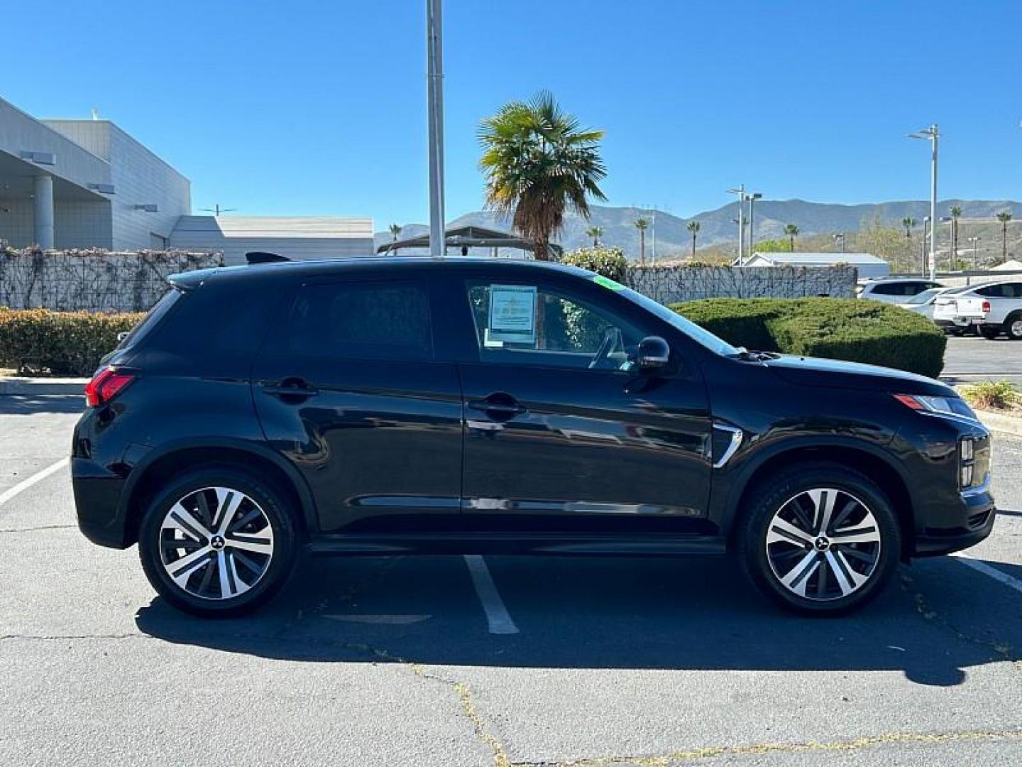 2022 Mitsubishi Outlander Sport (JA4APVAU4NU) with an 4-Cyl 2.0 Liter engine, Automatic CVT transmission, located at 412 Auto Vista Drive, Palmdale, CA, 93551, (661) 945-0620, 34.592636, -118.136681 - Photo#5