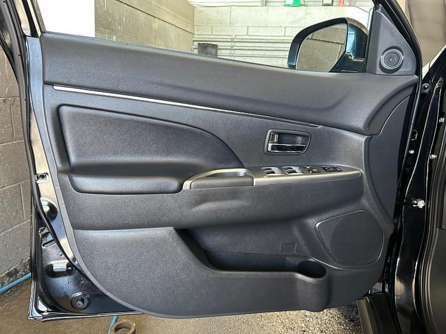 2022 Mitsubishi Outlander Sport (JA4APVAU4NU) with an 4-Cyl 2.0 Liter engine, Automatic CVT transmission, located at 412 Auto Vista Drive, Palmdale, CA, 93551, (661) 945-0620, 34.592636, -118.136681 - Photo#16