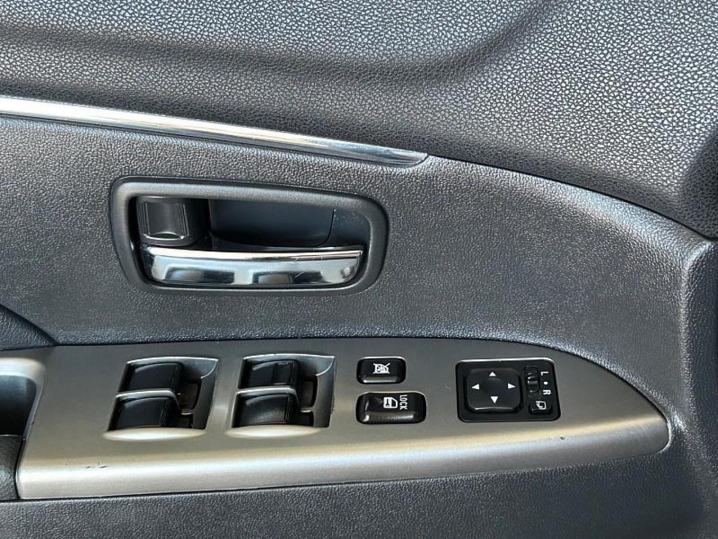 2022 Mitsubishi Outlander Sport (JA4APVAU4NU) with an 4-Cyl 2.0 Liter engine, Automatic CVT transmission, located at 412 Auto Vista Drive, Palmdale, CA, 93551, (661) 945-0620, 34.592636, -118.136681 - Photo#26