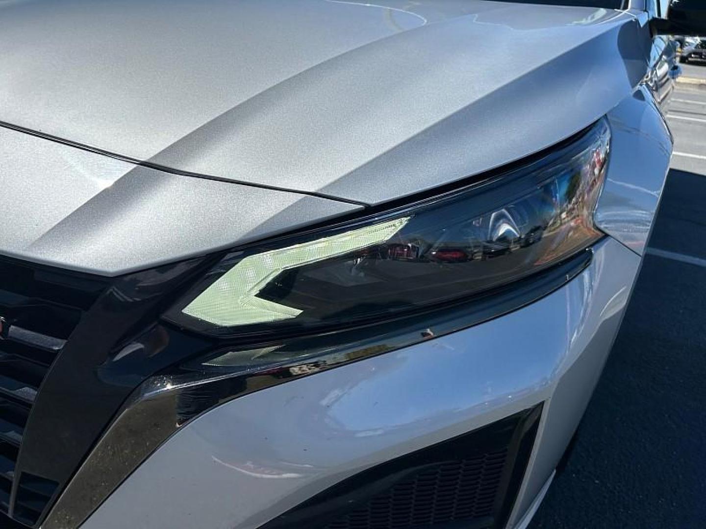 2023 SILVER Nissan Altima (1N4BL4CV1PN) with an 4-Cyl 2.5 Liter engine, Automatic Xtronic CVT transmission, located at 412 Auto Vista Drive, Palmdale, CA, 93551, (661) 945-0620, 34.592636, -118.136681 - Photo#9