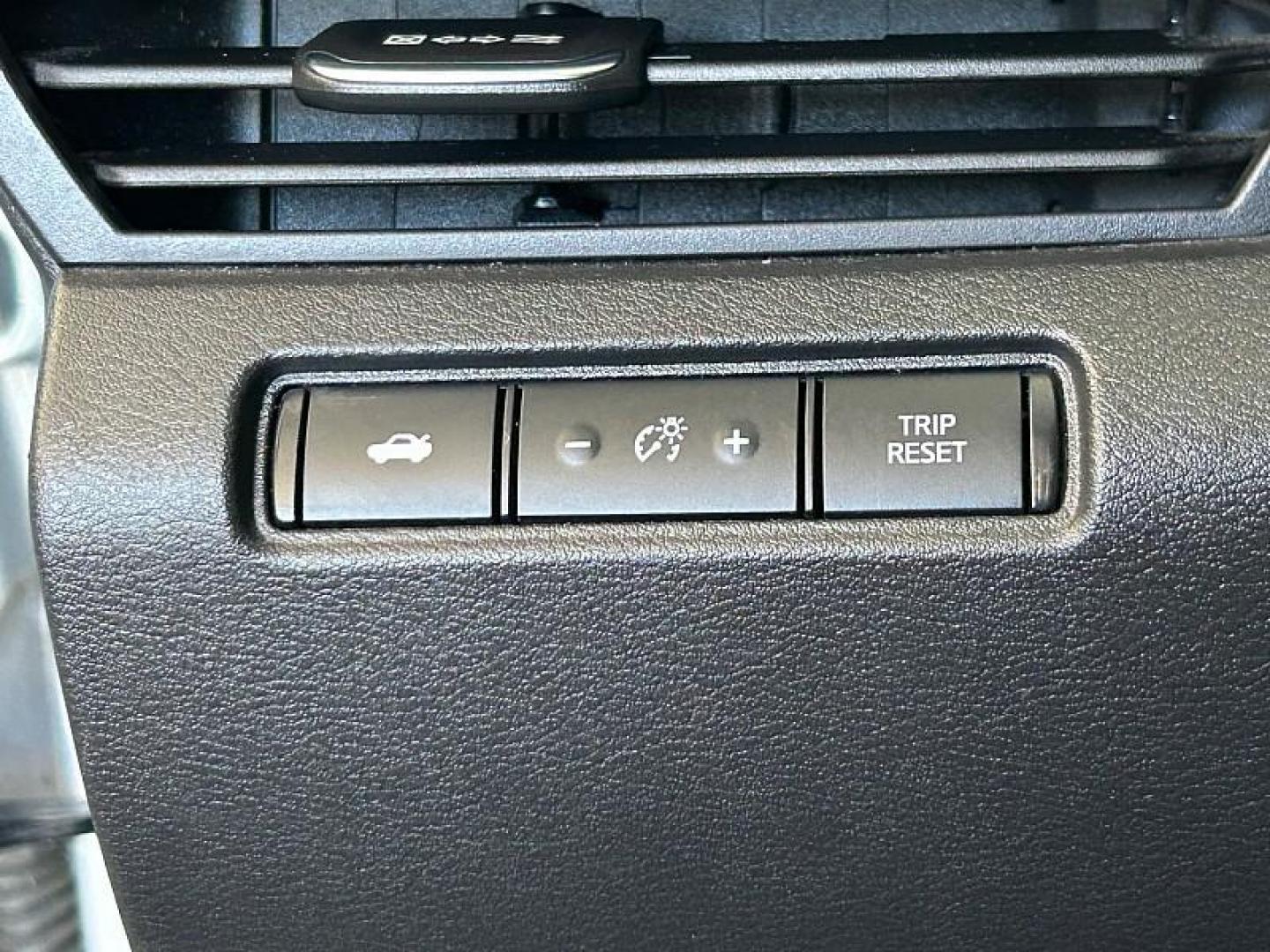 2023 SILVER Nissan Altima (1N4BL4CV1PN) with an 4-Cyl 2.5 Liter engine, Automatic Xtronic CVT transmission, located at 412 Auto Vista Drive, Palmdale, CA, 93551, (661) 945-0620, 34.592636, -118.136681 - Photo#25