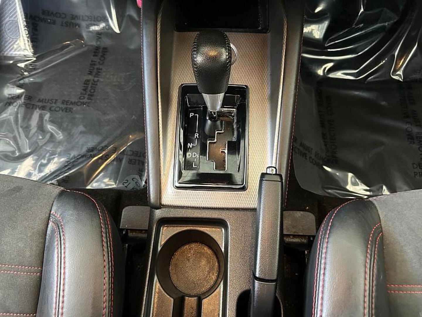 2019 SILVER Mitsubishi Outlander Sport (JA4AP4AW0KU) with an 4-Cyl 2.4 Liter engine, Automatic CVT w/Sportronic transmission, located at 412 Auto Vista Drive, Palmdale, CA, 93551, (661) 945-0620, 34.592636, -118.136681 - Photo#19