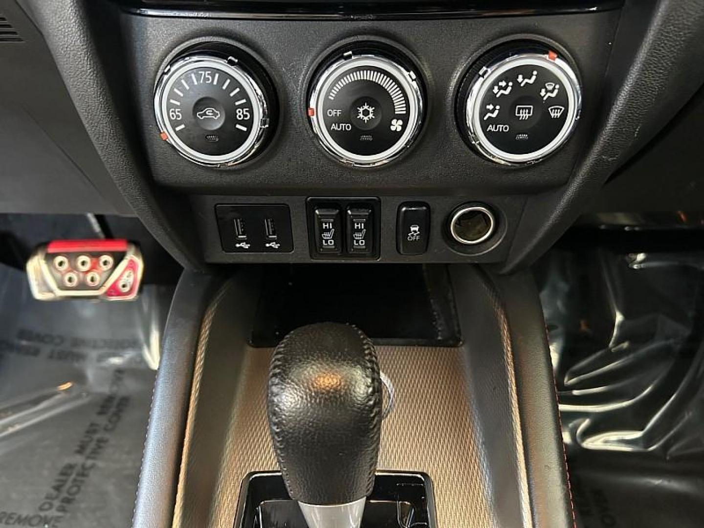 2019 SILVER Mitsubishi Outlander Sport (JA4AP4AW0KU) with an 4-Cyl 2.4 Liter engine, Automatic CVT w/Sportronic transmission, located at 412 Auto Vista Drive, Palmdale, CA, 93551, (661) 945-0620, 34.592636, -118.136681 - Photo#20