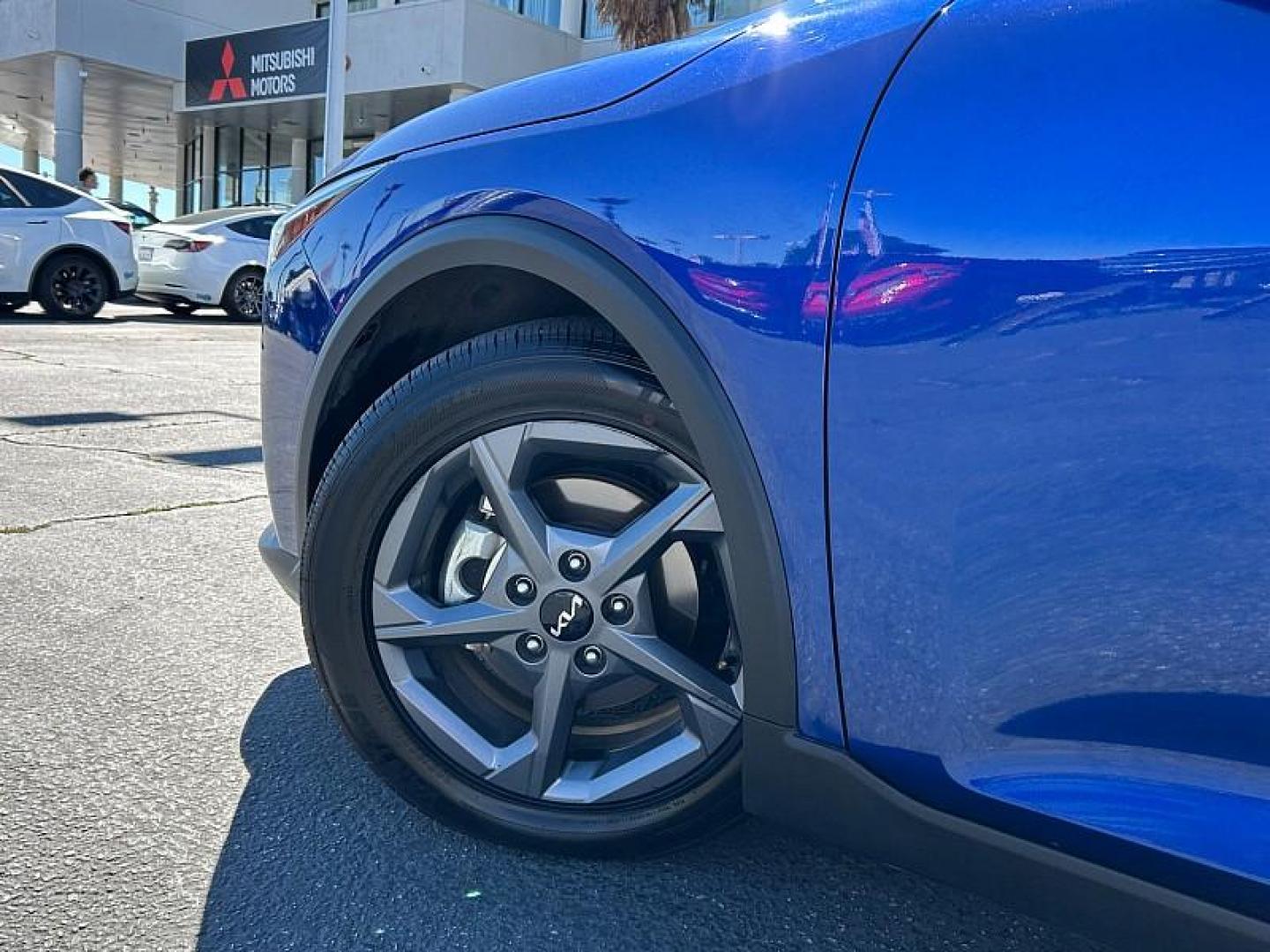 2025 BLUE Kia K4 (3KPFT4DE3SE) with an 4-Cyl 2.0 Liter engine, Automatic IVT transmission, located at 412 Auto Vista Drive, Palmdale, CA, 93551, (661) 945-0620, 34.592636, -118.136681 - Photo#10
