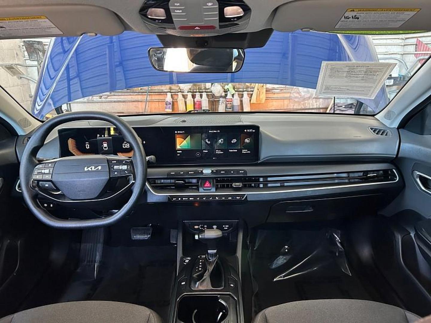 2025 BLUE Kia K4 (3KPFT4DE3SE) with an 4-Cyl 2.0 Liter engine, Automatic IVT transmission, located at 412 Auto Vista Drive, Palmdale, CA, 93551, (661) 945-0620, 34.592636, -118.136681 - Photo#18