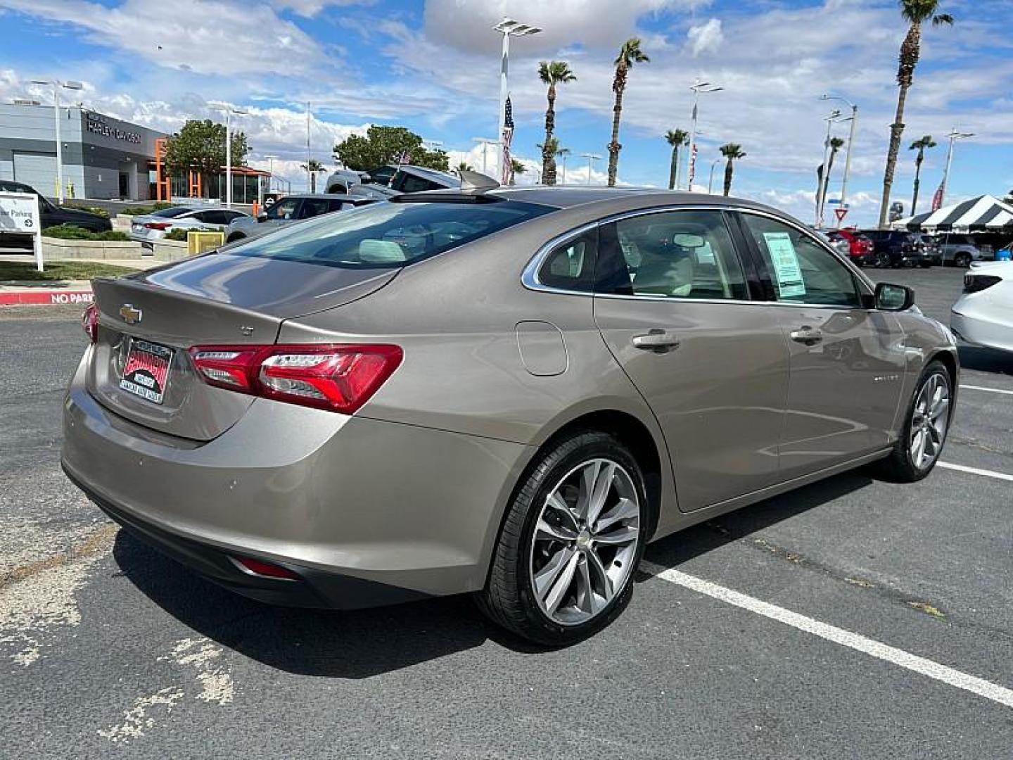 2024 GRAY Chevrolet Malibu (1G1ZE5ST6RF) with an 4-Cyl Turbo 1.5 Liter engine, Automatic CVT transmission, located at 412 Auto Vista Drive, Palmdale, CA, 93551, (661) 945-0620, 34.592636, -118.136681 - Photo#7