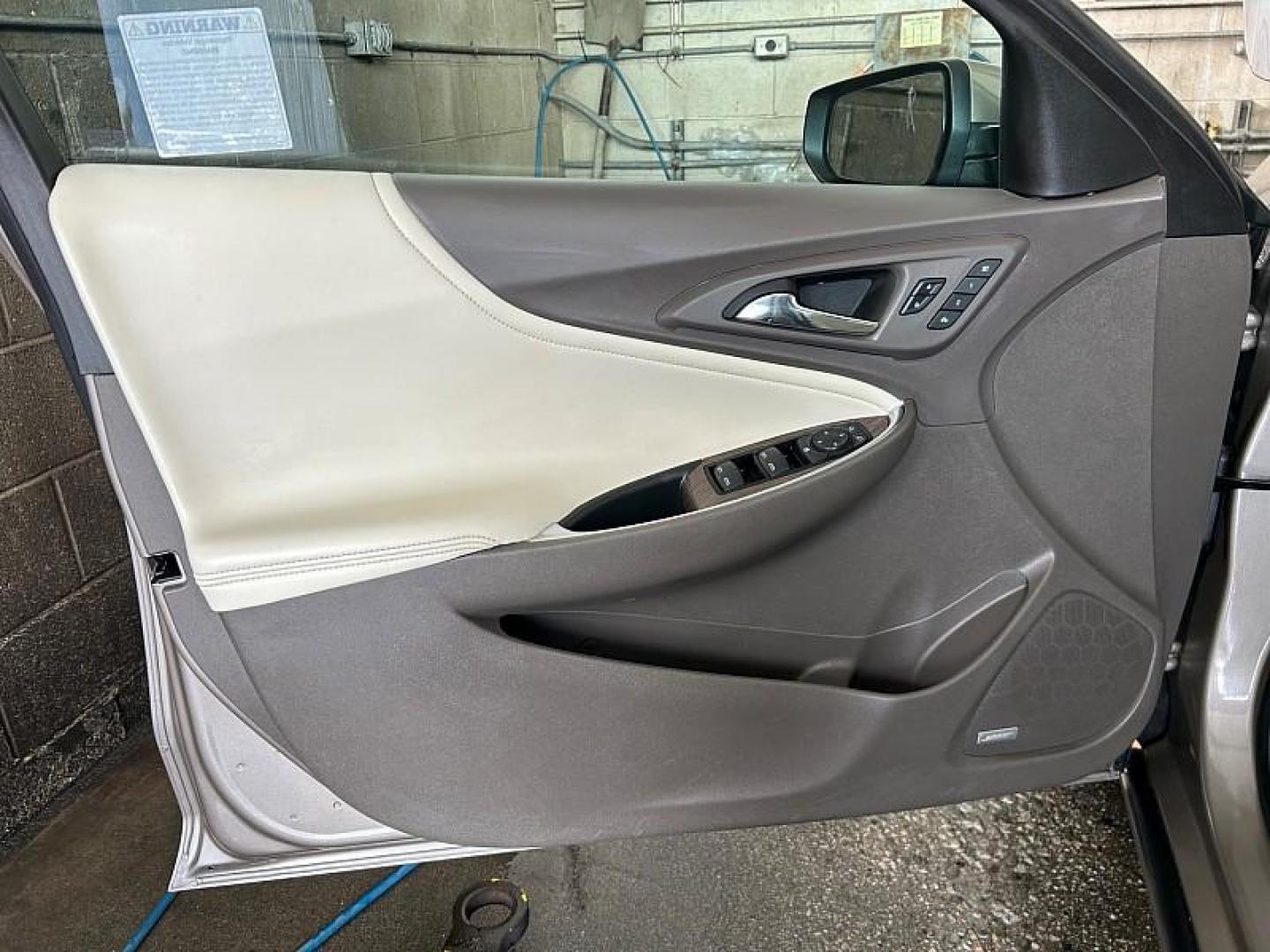 2024 GRAY Chevrolet Malibu (1G1ZE5ST6RF) with an 4-Cyl Turbo 1.5 Liter engine, Automatic CVT transmission, located at 412 Auto Vista Drive, Palmdale, CA, 93551, (661) 945-0620, 34.592636, -118.136681 - Photo#17