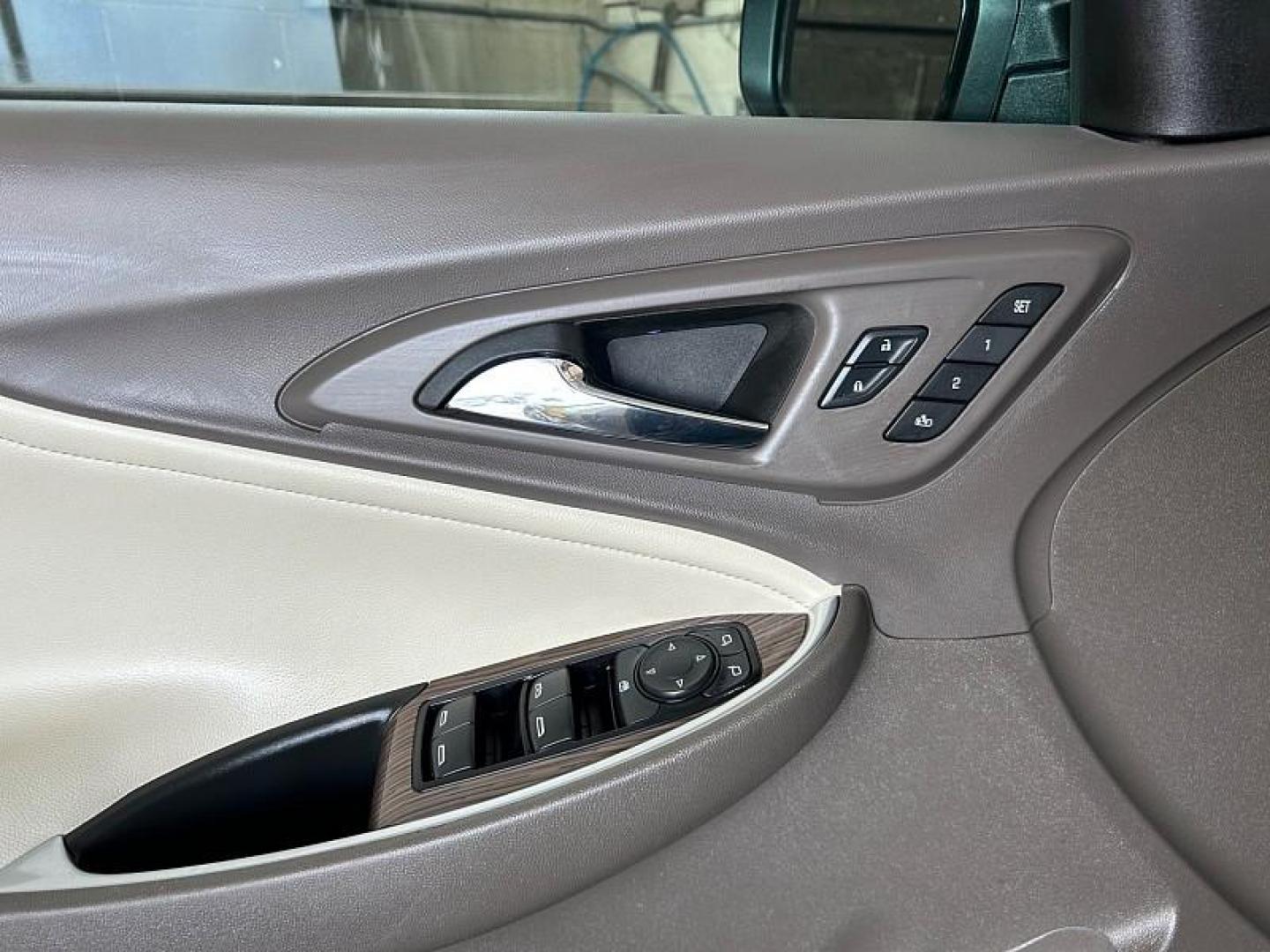 2024 GRAY Chevrolet Malibu (1G1ZE5ST6RF) with an 4-Cyl Turbo 1.5 Liter engine, Automatic CVT transmission, located at 412 Auto Vista Drive, Palmdale, CA, 93551, (661) 945-0620, 34.592636, -118.136681 - Photo#29