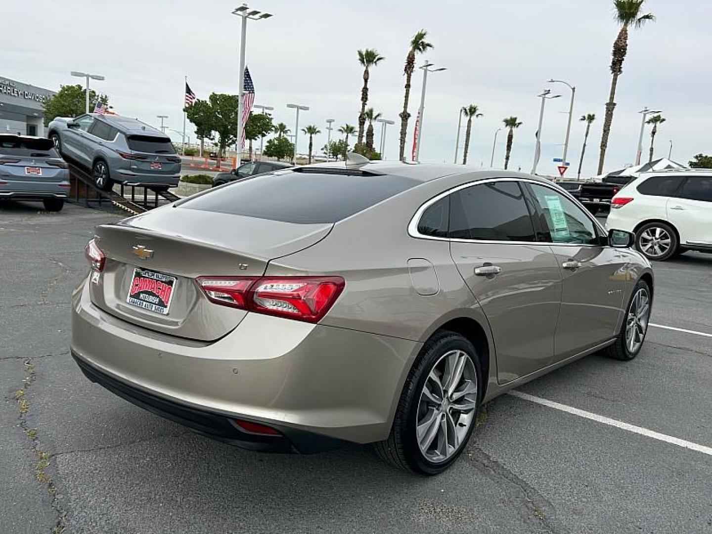 2024 GOLD Chevrolet Malibu (1G1ZE5ST6RF) with an 4-Cyl Turbo 1.5 Liter engine, Automatic CVT transmission, located at 412 Auto Vista Drive, Palmdale, CA, 93551, (661) 945-0620, 34.592636, -118.136681 - Photo#10