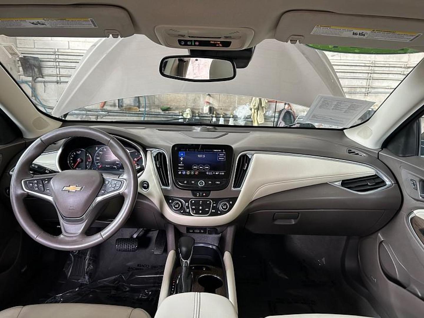 2024 GOLD Chevrolet Malibu (1G1ZE5ST6RF) with an 4-Cyl Turbo 1.5 Liter engine, Automatic CVT transmission, located at 412 Auto Vista Drive, Palmdale, CA, 93551, (661) 945-0620, 34.592636, -118.136681 - Photo#22