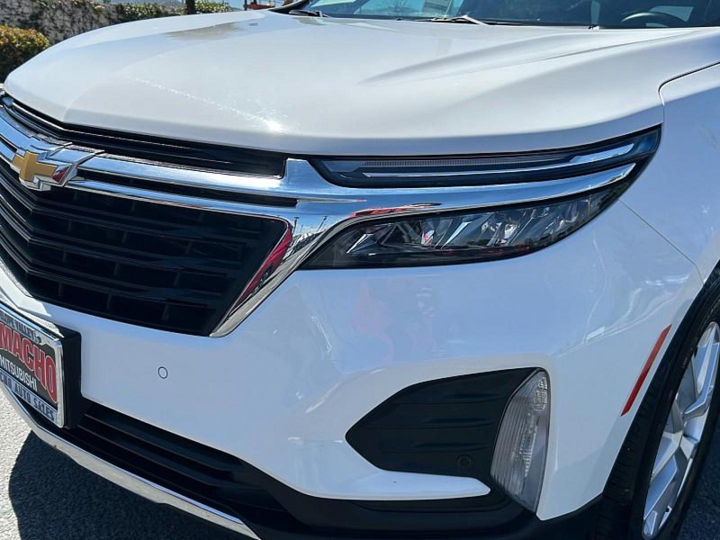 2024 WHITE Chevrolet Equinox (3GNAXKEG0RL) with an 4-Cyl Turbo 1.5 Liter engine, Automatic 6-Spd w/Overdrive transmission, located at 412 Auto Vista Drive, Palmdale, CA, 93551, (661) 945-0620, 34.592636, -118.136681 - Photo#10