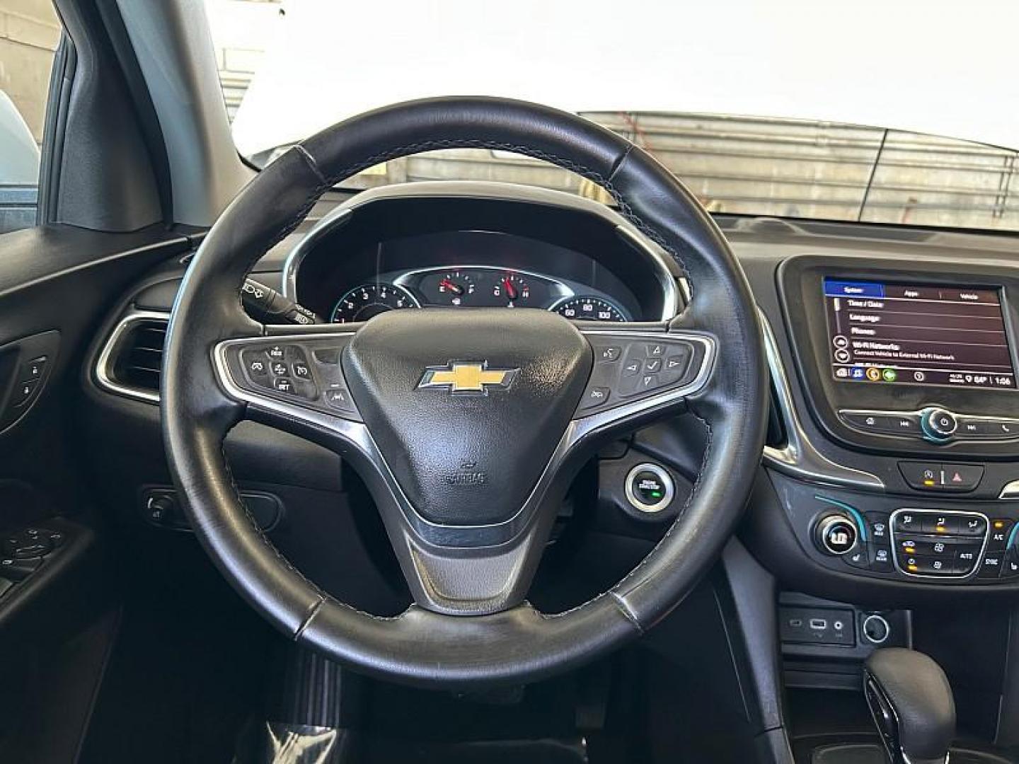 2024 WHITE Chevrolet Equinox (3GNAXKEG0RL) with an 4-Cyl Turbo 1.5 Liter engine, Automatic 6-Spd w/Overdrive transmission, located at 412 Auto Vista Drive, Palmdale, CA, 93551, (661) 945-0620, 34.592636, -118.136681 - Photo#21