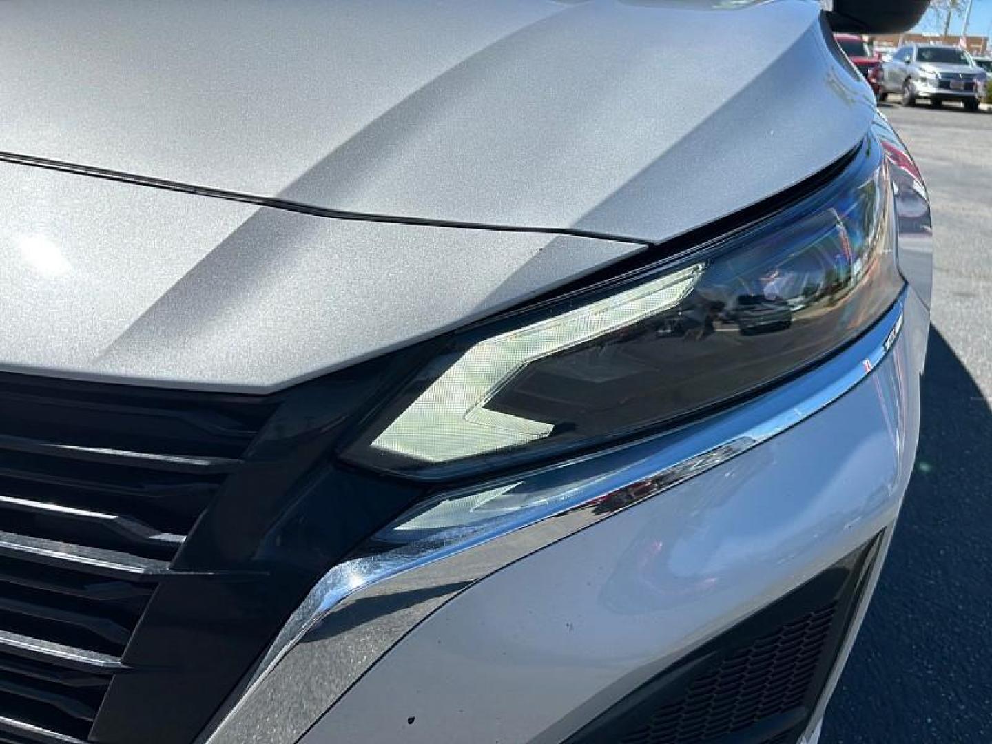 2024 SILVER Nissan Altima (1N4BL4DV6RN) with an 4-Cyl 2.5 Liter engine, Automatic Xtronic CVT transmission, located at 412 Auto Vista Drive, Palmdale, CA, 93551, (661) 945-0620, 34.592636, -118.136681 - Photo#8