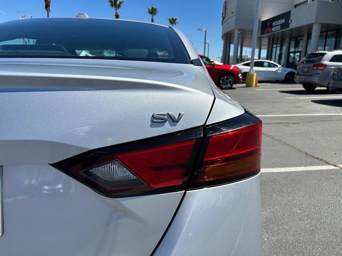 2024 SILVER Nissan Altima (1N4BL4DV6RN) with an 4-Cyl 2.5 Liter engine, Automatic Xtronic CVT transmission, located at 412 Auto Vista Drive, Palmdale, CA, 93551, (661) 945-0620, 34.592636, -118.136681 - Photo#12