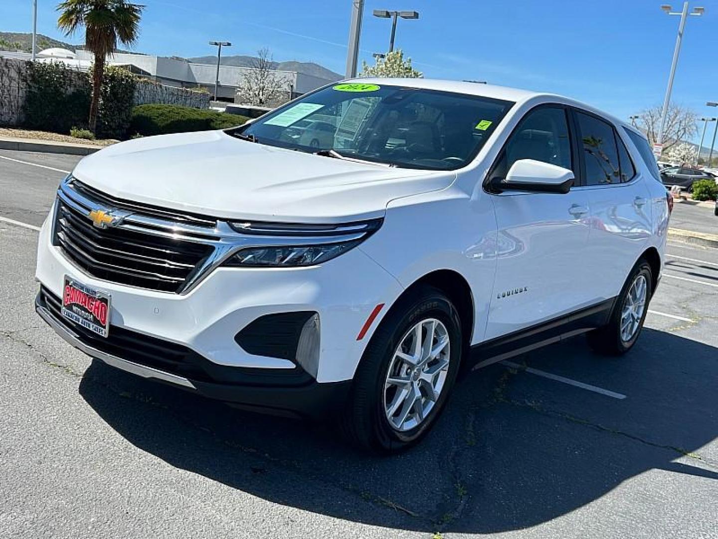 2024 WHITE Chevrolet Malibu (1G1ZD5STXRF) with an 4-Cyl Turbo 1.5 Liter engine, Automatic CVT transmission, located at 412 Auto Vista Drive, Palmdale, CA, 93551, (661) 945-0620, 34.592636, -118.136681 - Photo#7