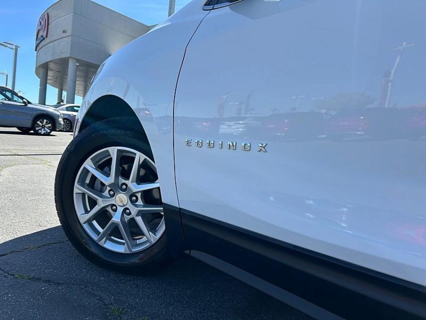2024 WHITE Chevrolet Malibu (1G1ZD5STXRF) with an 4-Cyl Turbo 1.5 Liter engine, Automatic CVT transmission, located at 412 Auto Vista Drive, Palmdale, CA, 93551, (661) 945-0620, 34.592636, -118.136681 - Photo#8