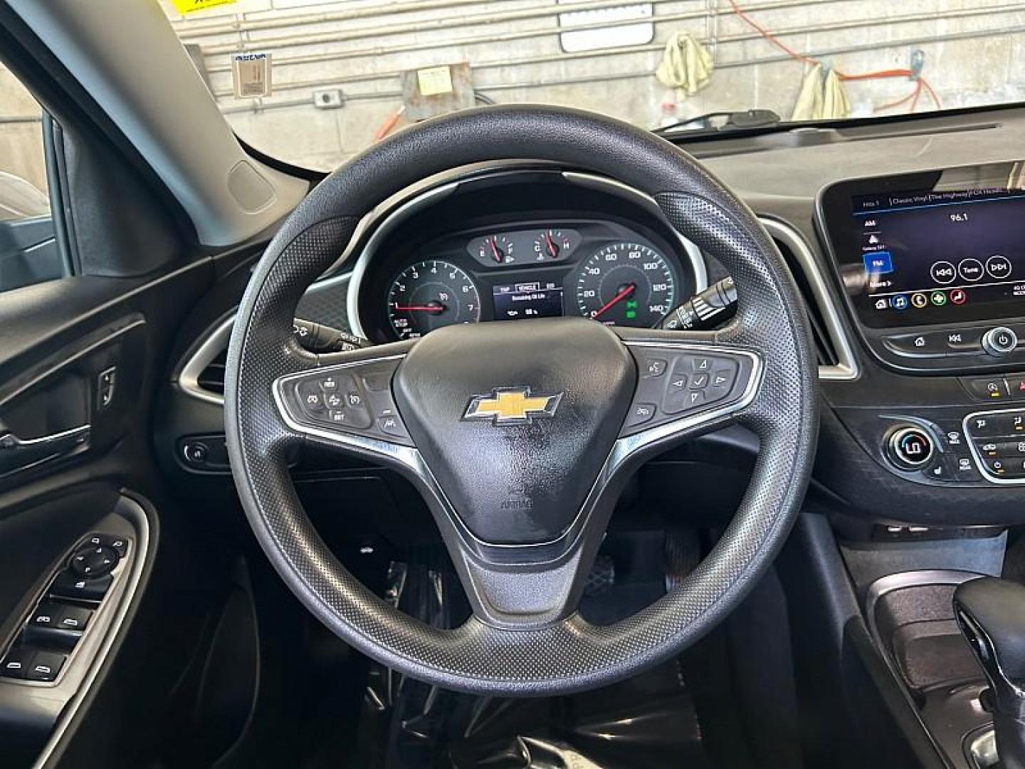 2024 GRAY Chevrolet Malibu (1G1ZD5ST5RF) with an 4-Cyl Turbo 1.5 Liter engine, Automatic CVT transmission, located at 412 Auto Vista Drive, Palmdale, CA, 93551, (661) 945-0620, 34.592636, -118.136681 - Photo#21
