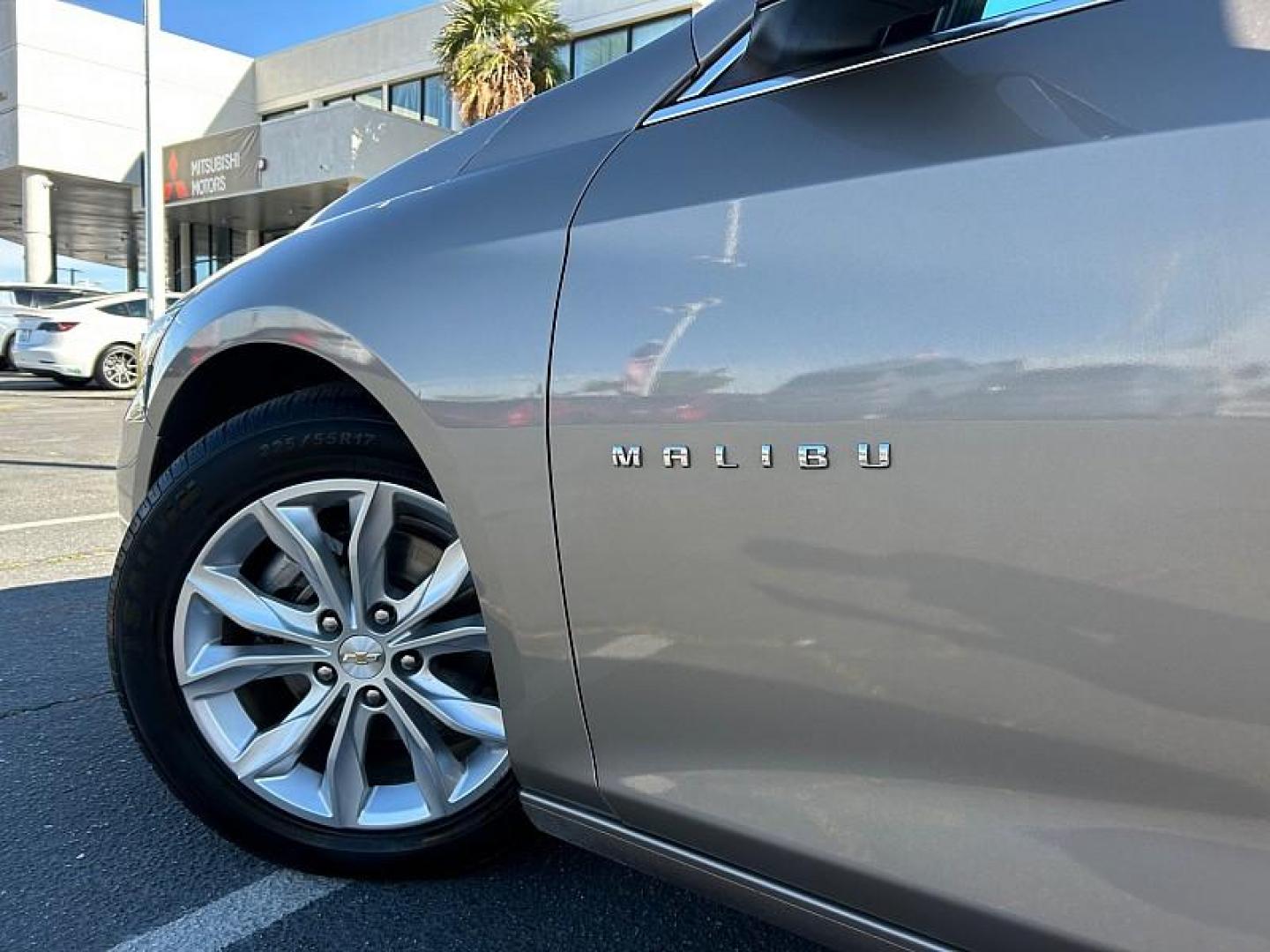 2024 GRAY Chevrolet Malibu (1G1ZD5ST5RF) with an 4-Cyl Turbo 1.5 Liter engine, Automatic CVT transmission, located at 412 Auto Vista Drive, Palmdale, CA, 93551, (661) 945-0620, 34.592636, -118.136681 - Photo#10