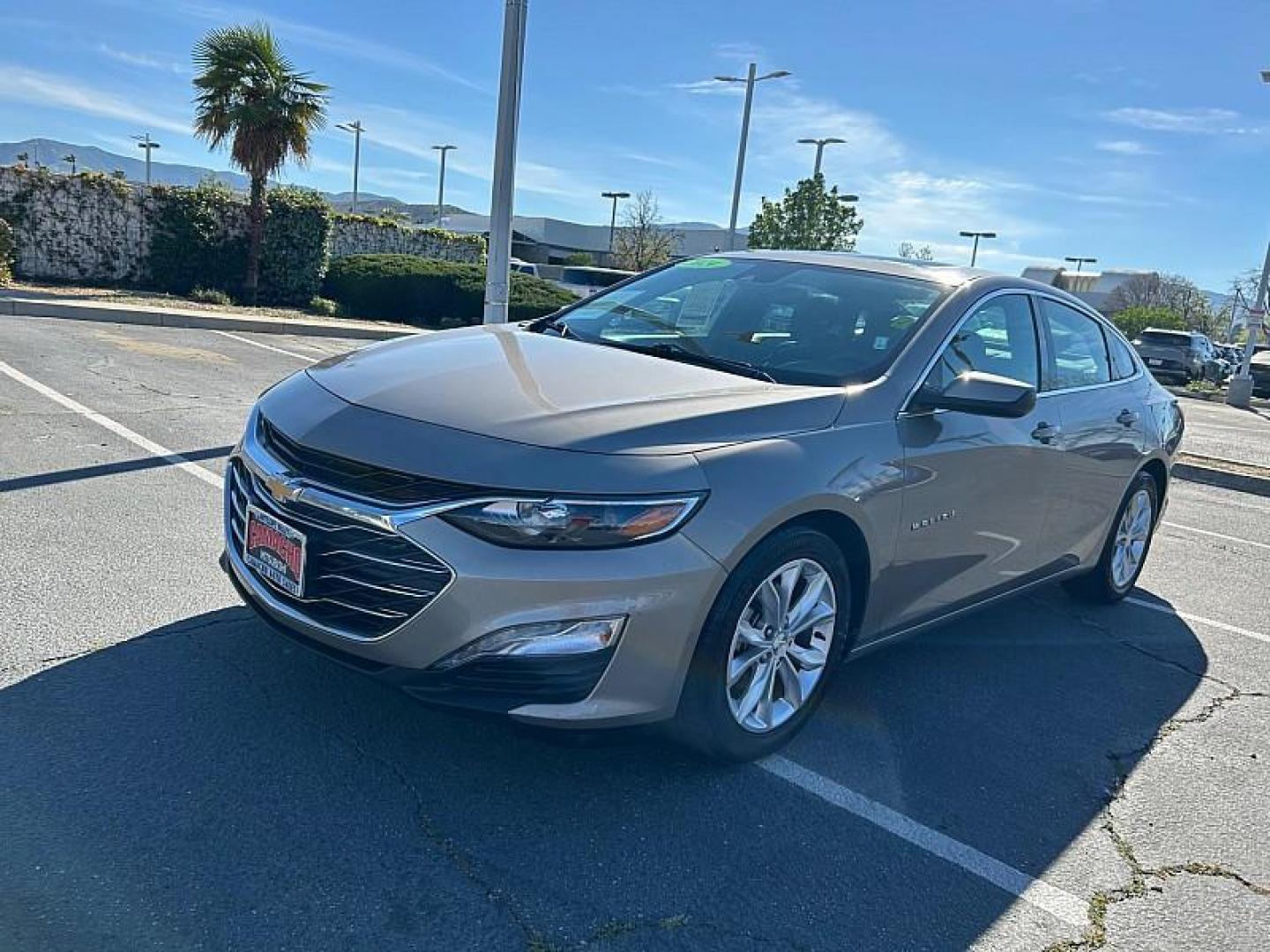 2024 GRAY Chevrolet Malibu (1G1ZD5ST5RF) with an 4-Cyl Turbo 1.5 Liter engine, Automatic CVT transmission, located at 412 Auto Vista Drive, Palmdale, CA, 93551, (661) 945-0620, 34.592636, -118.136681 - Photo#2