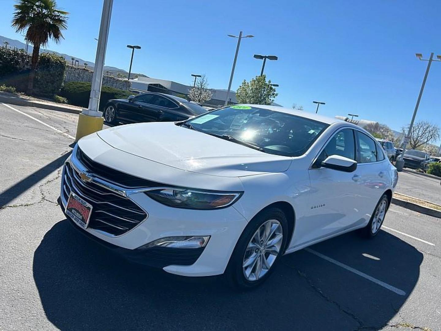 2024 white Chevrolet Malibu (1G1ZD5ST0RF) with an 4-Cyl Turbo 1.5 Liter engine, Automatic CVT transmission, located at 412 Auto Vista Drive, Palmdale, CA, 93551, (661) 945-0620, 34.592636, -118.136681 - Photo#5
