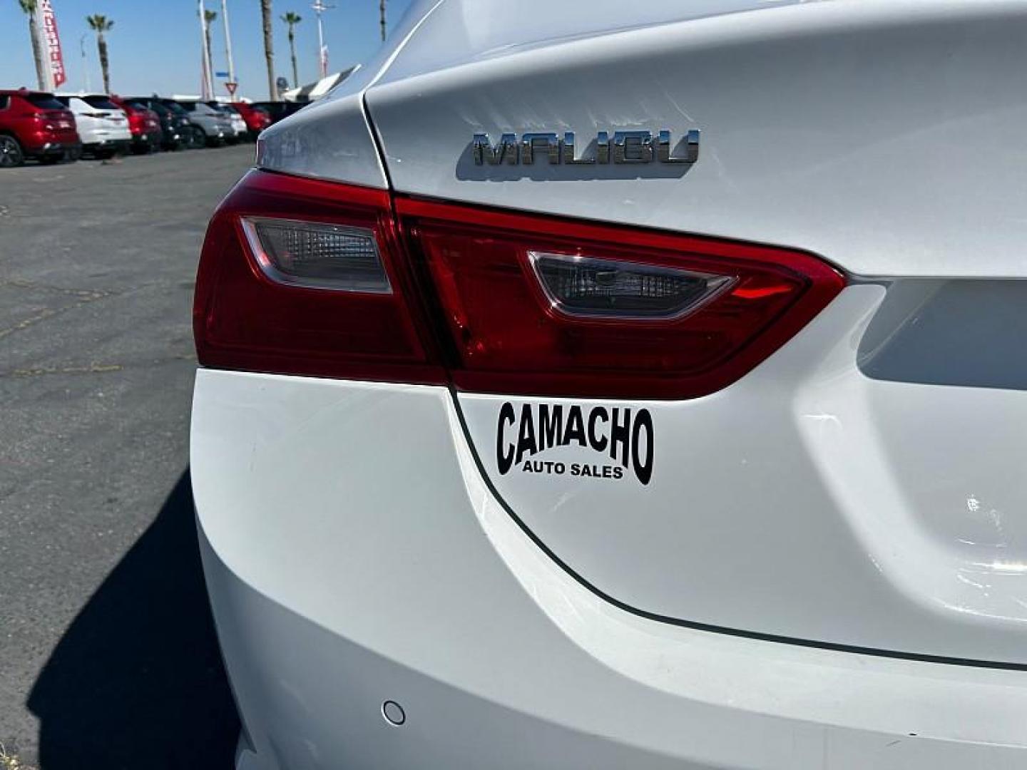 2024 white Chevrolet Malibu (1G1ZD5ST0RF) with an 4-Cyl Turbo 1.5 Liter engine, Automatic CVT transmission, located at 412 Auto Vista Drive, Palmdale, CA, 93551, (661) 945-0620, 34.592636, -118.136681 - Photo#12