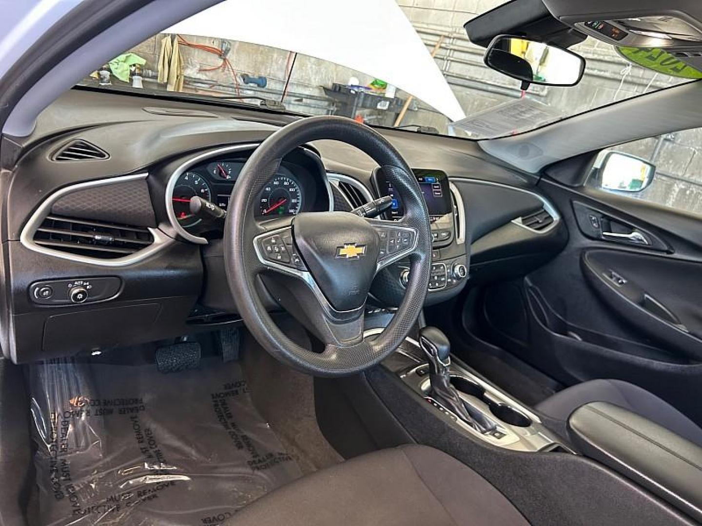 2024 white Chevrolet Malibu (1G1ZD5ST0RF) with an 4-Cyl Turbo 1.5 Liter engine, Automatic CVT transmission, located at 412 Auto Vista Drive, Palmdale, CA, 93551, (661) 945-0620, 34.592636, -118.136681 - Photo#18