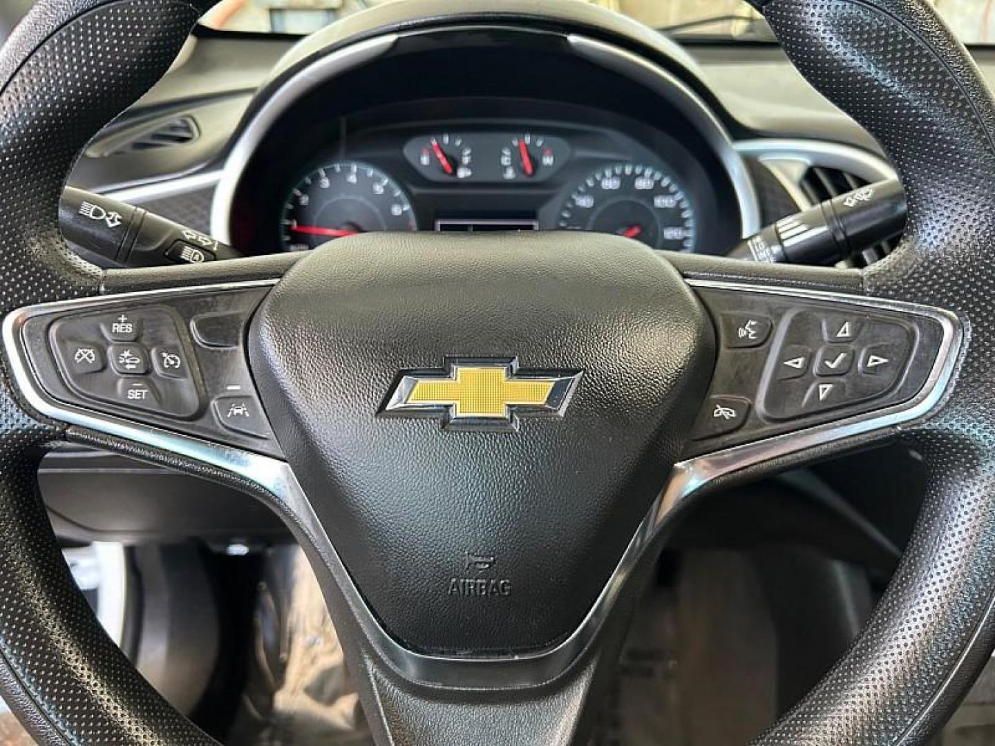 2024 white Chevrolet Malibu (1G1ZD5ST0RF) with an 4-Cyl Turbo 1.5 Liter engine, Automatic CVT transmission, located at 412 Auto Vista Drive, Palmdale, CA, 93551, (661) 945-0620, 34.592636, -118.136681 - Photo#24
