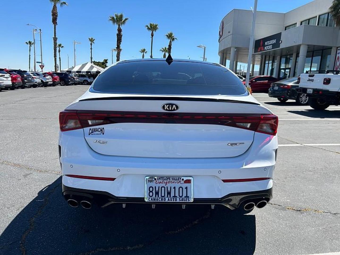 2021 WHITE Kia K5 (5XXG44J83MG) with an 4-Cyl Turbo 2.5 Liter engine, Automatic 8-Spd DCT transmission, located at 412 Auto Vista Drive, Palmdale, CA, 93551, (661) 945-0620, 34.592636, -118.136681 - Photo#4