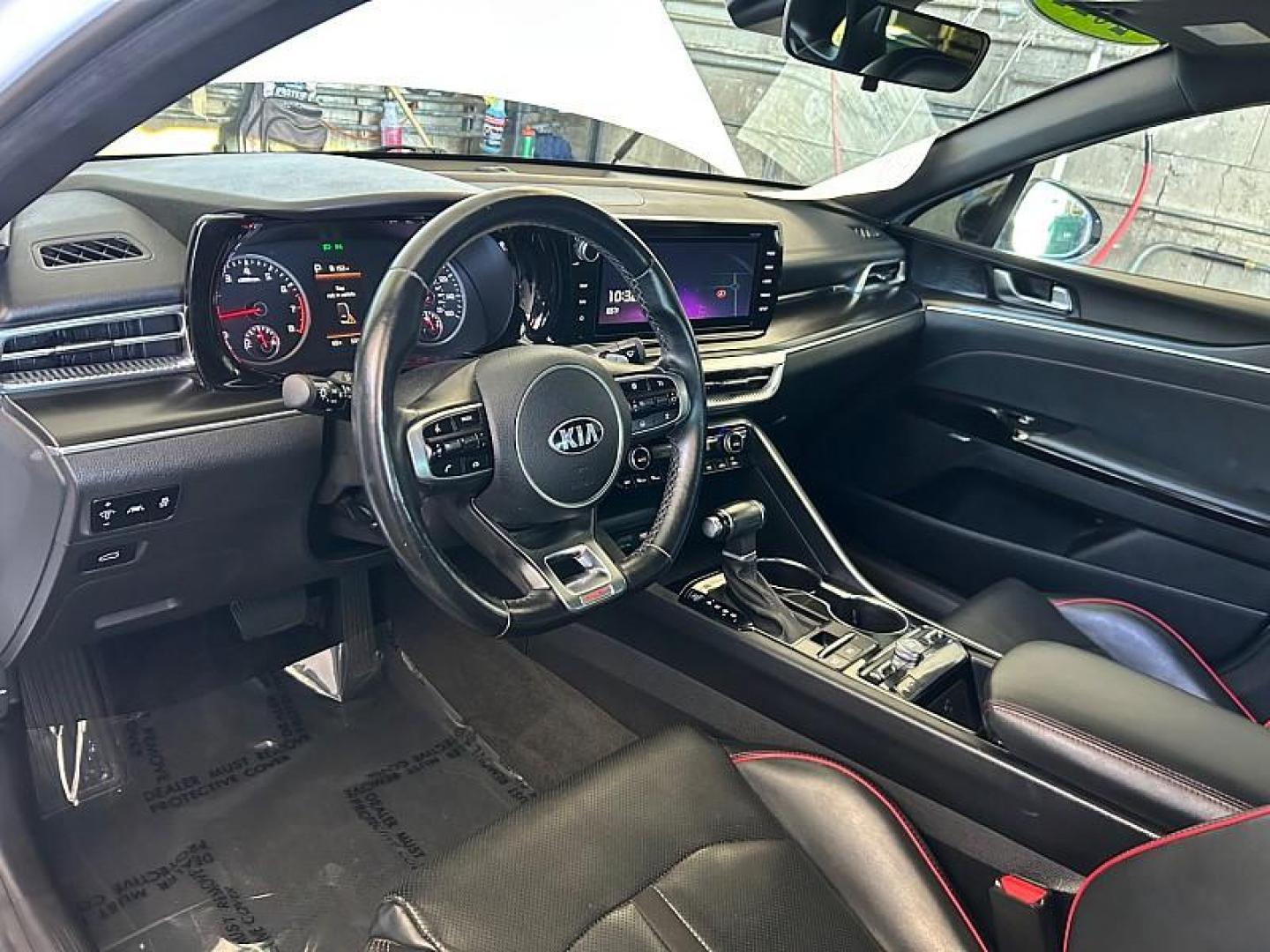 2021 WHITE Kia K5 (5XXG44J83MG) with an 4-Cyl Turbo 2.5 Liter engine, Automatic 8-Spd DCT transmission, located at 412 Auto Vista Drive, Palmdale, CA, 93551, (661) 945-0620, 34.592636, -118.136681 - Photo#22
