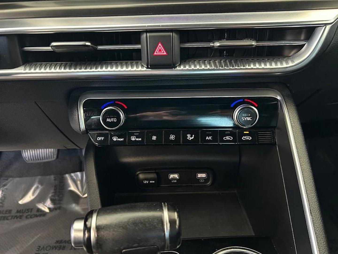 2021 WHITE Kia K5 (5XXG44J83MG) with an 4-Cyl Turbo 2.5 Liter engine, Automatic 8-Spd DCT transmission, located at 412 Auto Vista Drive, Palmdale, CA, 93551, (661) 945-0620, 34.592636, -118.136681 - Photo#26