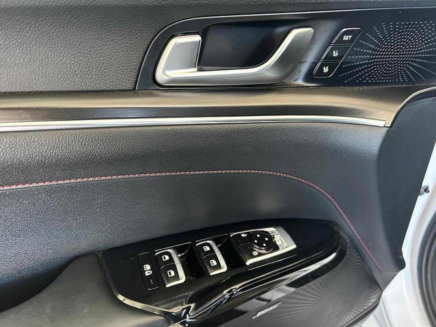 2021 WHITE Kia K5 (5XXG44J83MG) with an 4-Cyl Turbo 2.5 Liter engine, Automatic 8-Spd DCT transmission, located at 412 Auto Vista Drive, Palmdale, CA, 93551, (661) 945-0620, 34.592636, -118.136681 - Photo#28