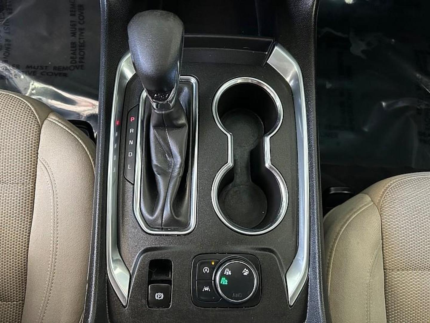 2023 WHITE Chevrolet Traverse (1GNEVFKWXPJ) with an V6 3.6 Liter engine, Automatic 9-Spd transmission, located at 412 Auto Vista Drive, Palmdale, CA, 93551, (661) 945-0620, 34.592636, -118.136681 - Photo#19