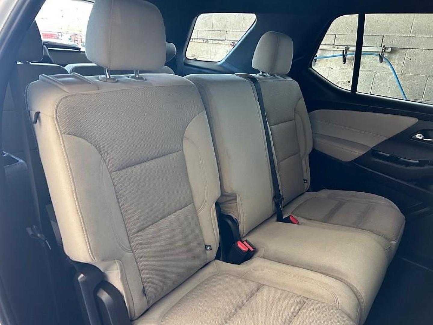 2023 WHITE Chevrolet Traverse (1GNEVFKWXPJ) with an V6 3.6 Liter engine, Automatic 9-Spd transmission, located at 412 Auto Vista Drive, Palmdale, CA, 93551, (661) 945-0620, 34.592636, -118.136681 - Photo#26