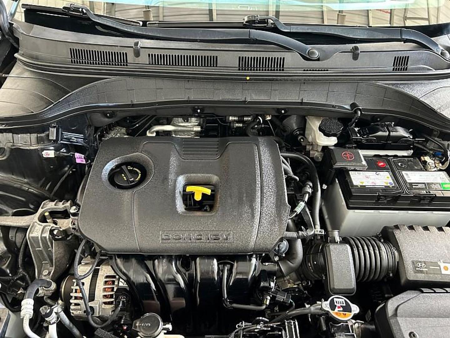 2021 GRAY Hyundai Kona (KM8K12AA7MU) with an 4-Cyl 2.0 Liter engine, Automatic 6-Spd w/Shiftronic transmission, located at 412 Auto Vista Drive, Palmdale, CA, 93551, (661) 945-0620, 34.592636, -118.136681 - Photo#26