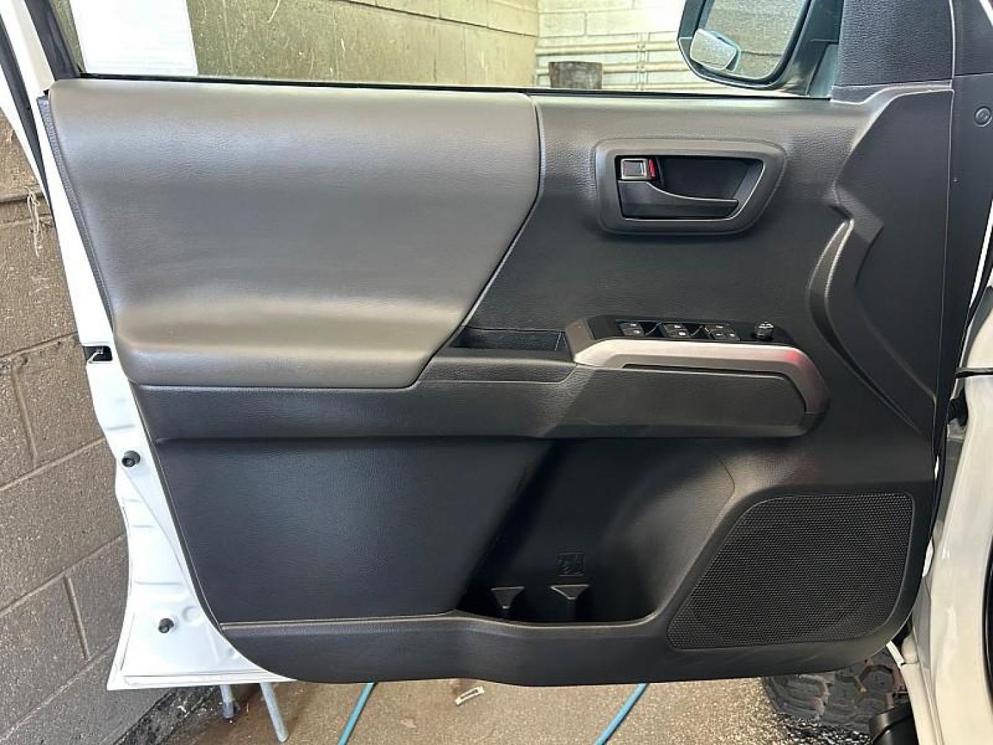 2023 WHITE Toyota Tacoma 2WD (3TMAZ5CN6PM) with an V6 3.5 Liter engine, Automatic 6-Spd transmission, located at 412 Auto Vista Drive, Palmdale, CA, 93551, (661) 945-0620, 34.592636, -118.136681 - Photo#21