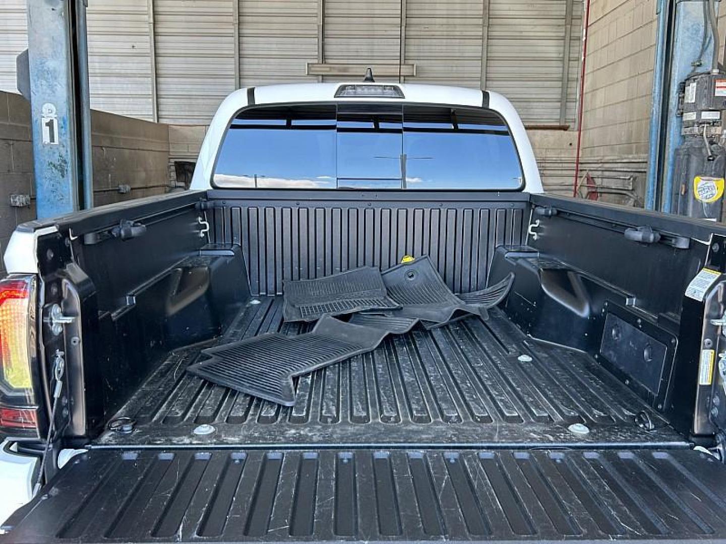 2023 WHITE Toyota Tacoma 2WD (3TMAZ5CN6PM) with an V6 3.5 Liter engine, Automatic 6-Spd transmission, located at 412 Auto Vista Drive, Palmdale, CA, 93551, (661) 945-0620, 34.592636, -118.136681 - Photo#34