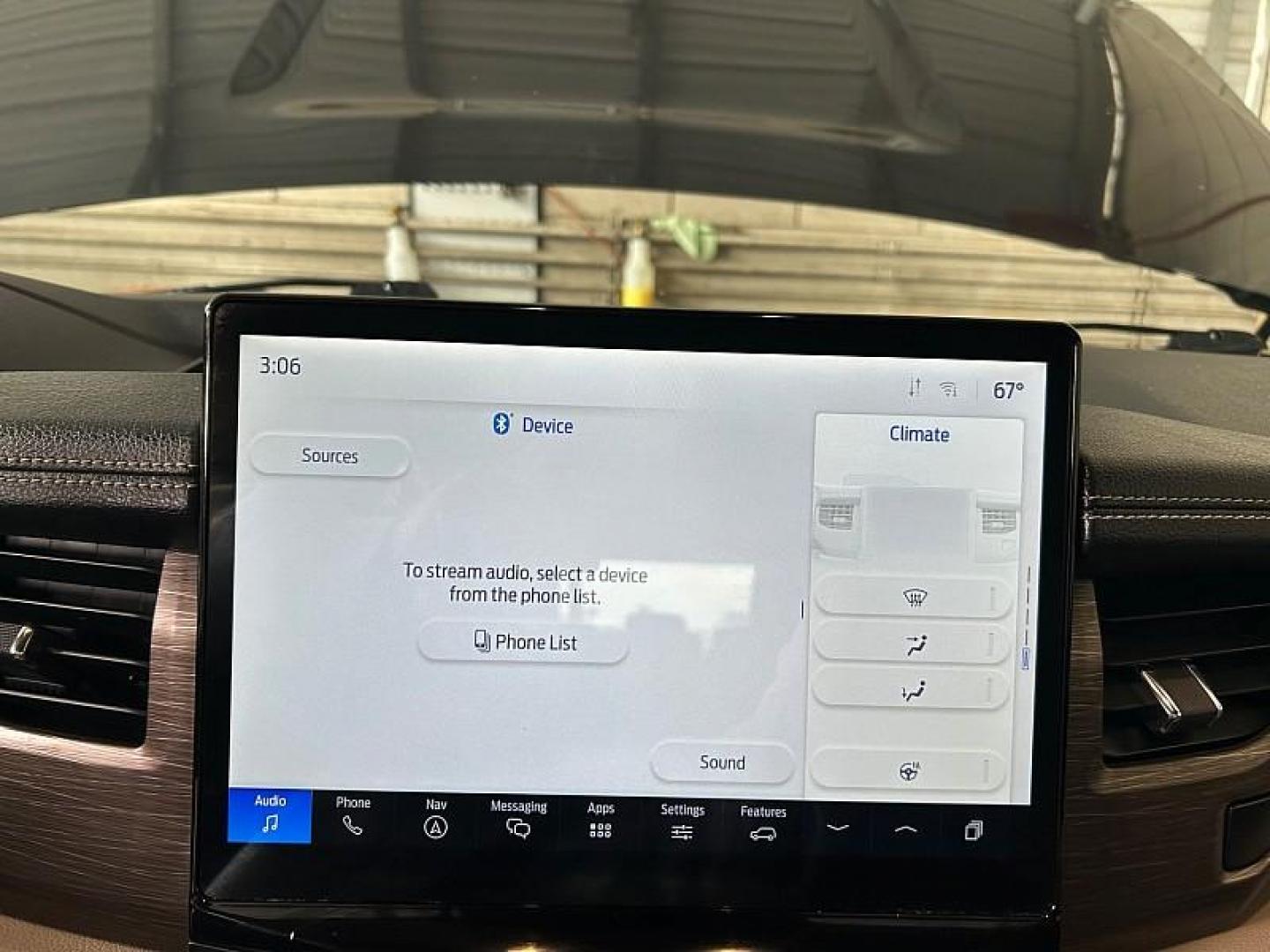 2024 GRAY Ford Expedition (1FMJU1K80RE) with an V6 EcoBoost Twin Turbo 3.5 Liter engine, Automatic 10-Spd w/SelectShift transmission, located at 412 Auto Vista Drive, Palmdale, CA, 93551, (661) 945-0620, 34.592636, -118.136681 - Photo#44