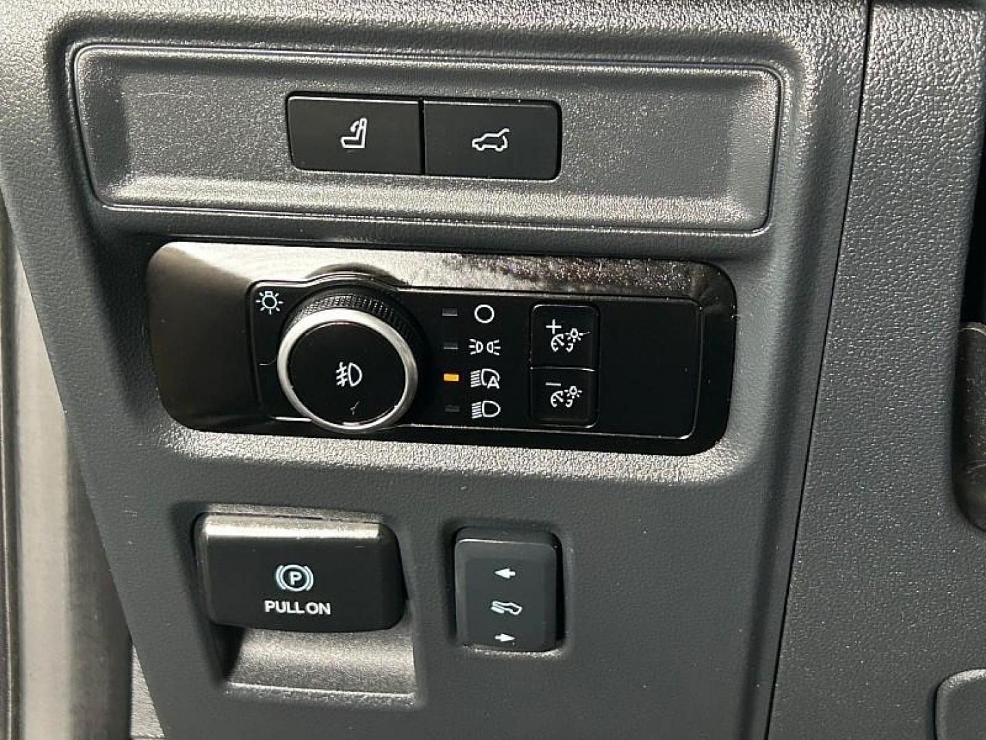 2024 GRAY Ford Expedition (1FMJU1K80RE) with an V6 EcoBoost Twin Turbo 3.5 Liter engine, Automatic 10-Spd w/SelectShift transmission, located at 412 Auto Vista Drive, Palmdale, CA, 93551, (661) 945-0620, 34.592636, -118.136681 - Photo#58