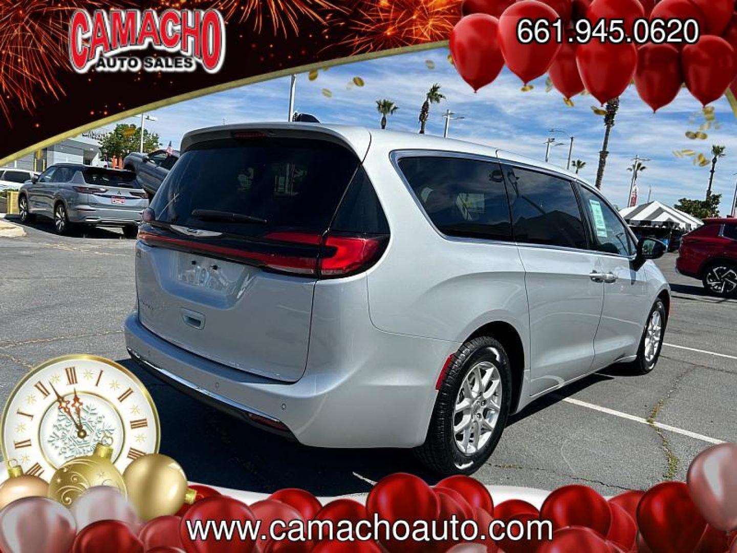 2024 SILVER Chrysler Pacifica (2C4RC1BG2RR) with an V6 3.6 Liter engine, Automatic 9-Spd transmission, located at 412 Auto Vista Drive, Palmdale, CA, 93551, (661) 945-0620, 34.592636, -118.136681 - Photo#2