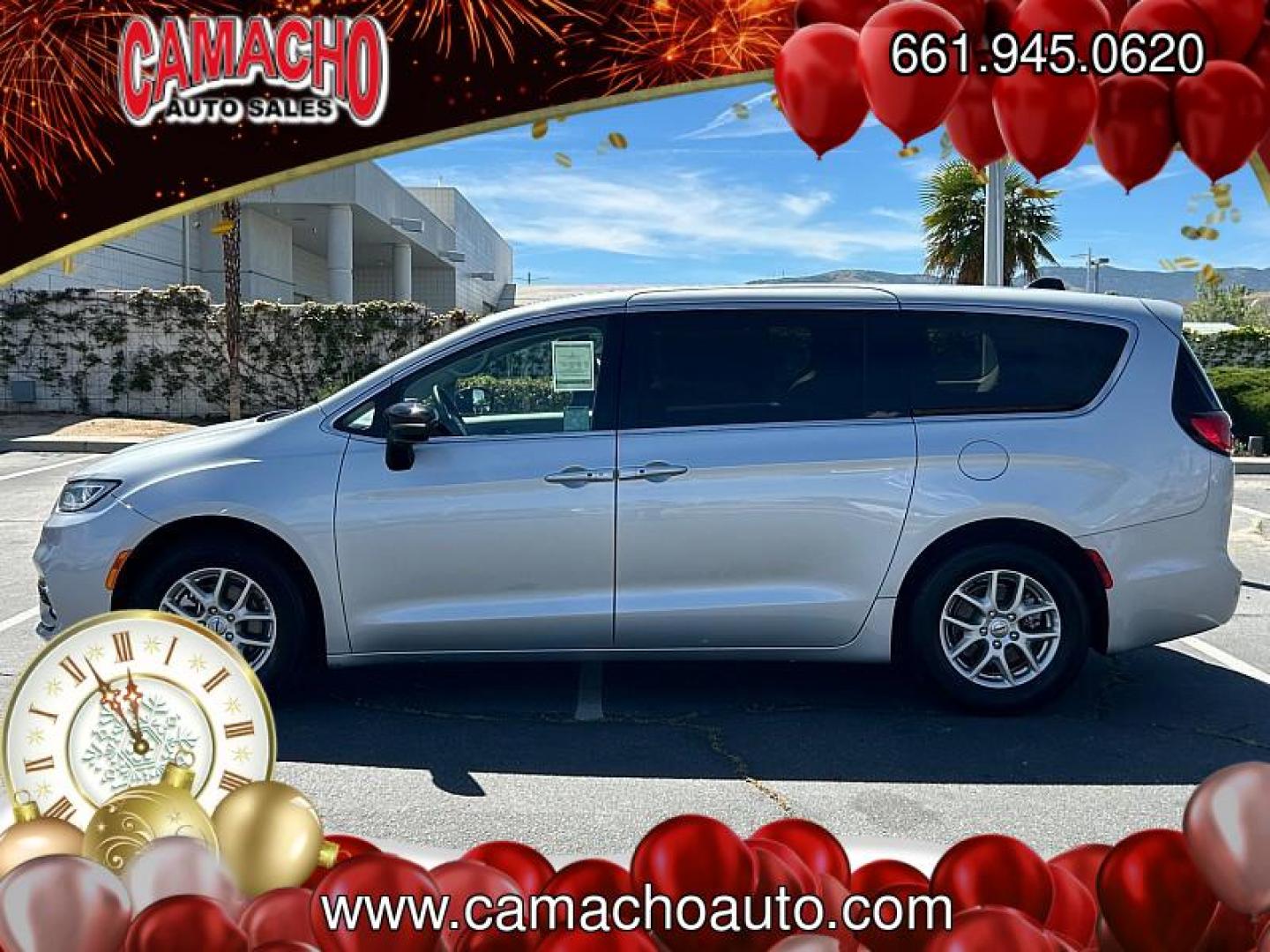2024 SILVER Chrysler Pacifica (2C4RC1BG2RR) with an V6 3.6 Liter engine, Automatic 9-Spd transmission, located at 412 Auto Vista Drive, Palmdale, CA, 93551, (661) 945-0620, 34.592636, -118.136681 - Photo#5