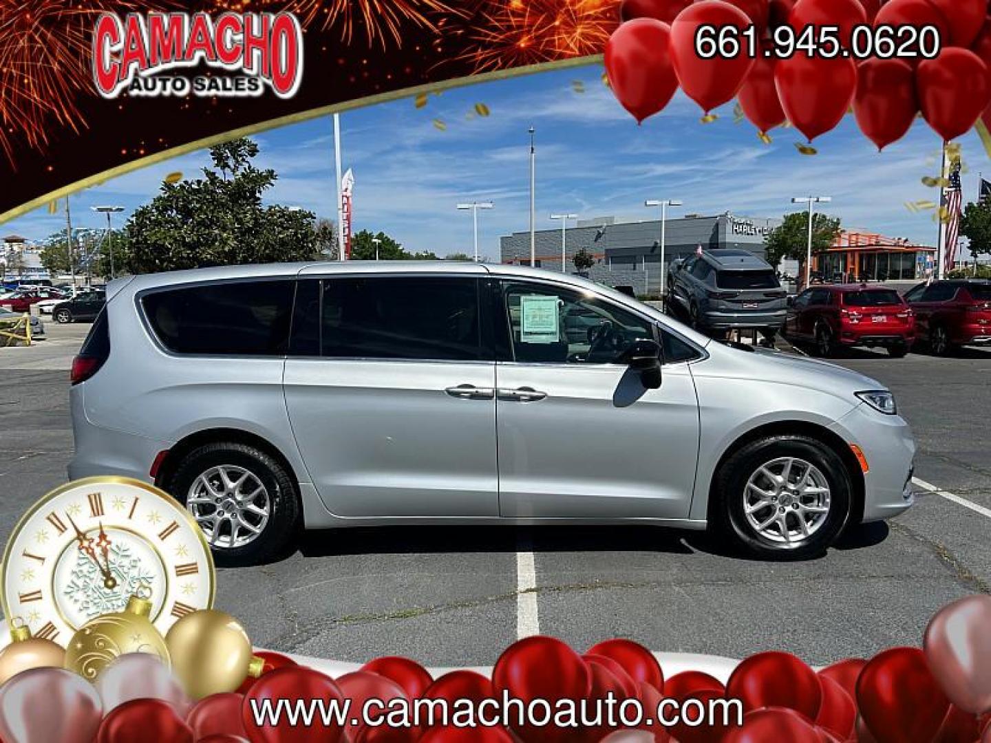 2024 SILVER Chrysler Pacifica (2C4RC1BG2RR) with an V6 3.6 Liter engine, Automatic 9-Spd transmission, located at 412 Auto Vista Drive, Palmdale, CA, 93551, (661) 945-0620, 34.592636, -118.136681 - Photo#10