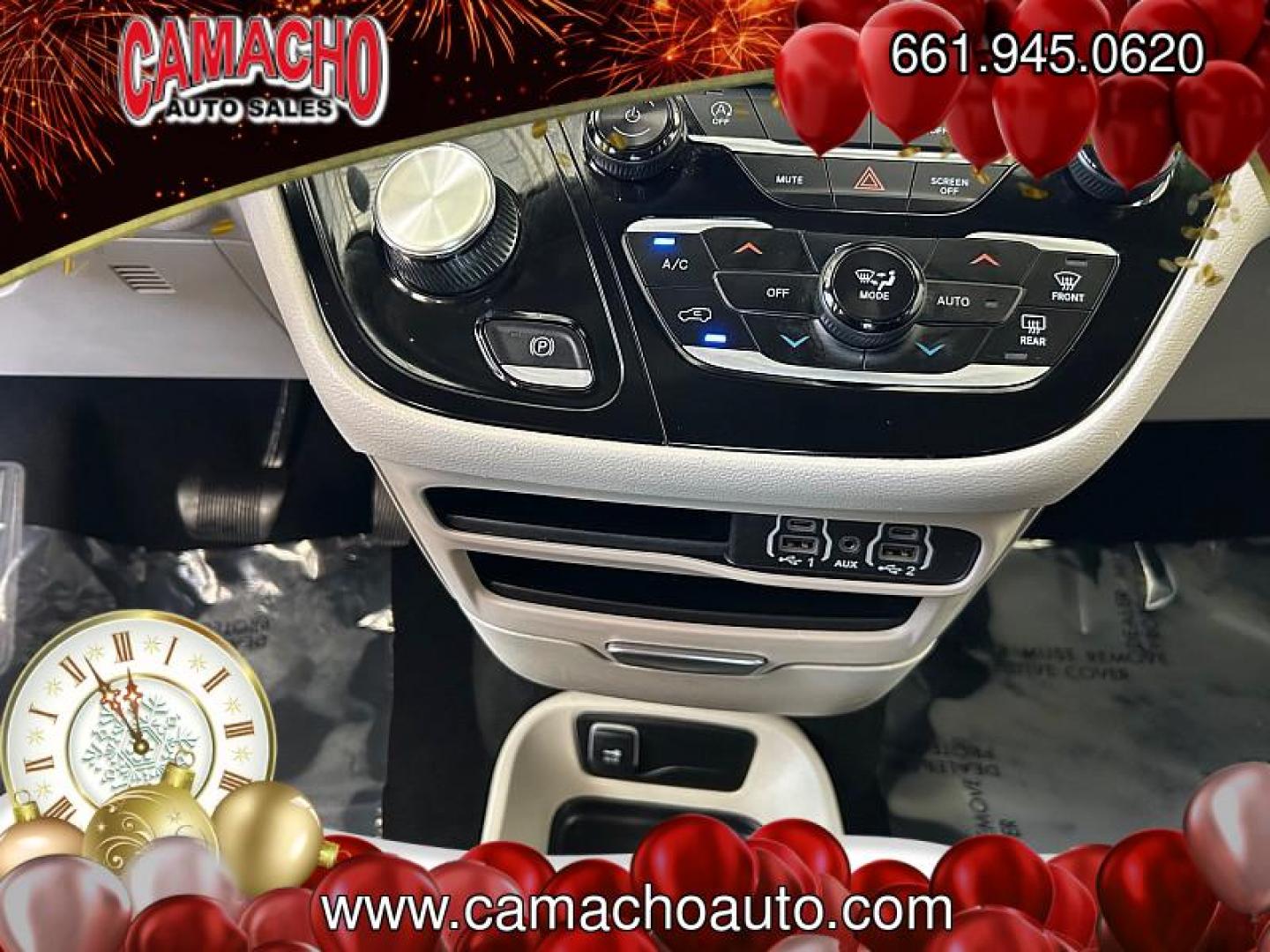 2024 SILVER Chrysler Pacifica (2C4RC1BG2RR) with an V6 3.6 Liter engine, Automatic 9-Spd transmission, located at 412 Auto Vista Drive, Palmdale, CA, 93551, (661) 945-0620, 34.592636, -118.136681 - Photo#19