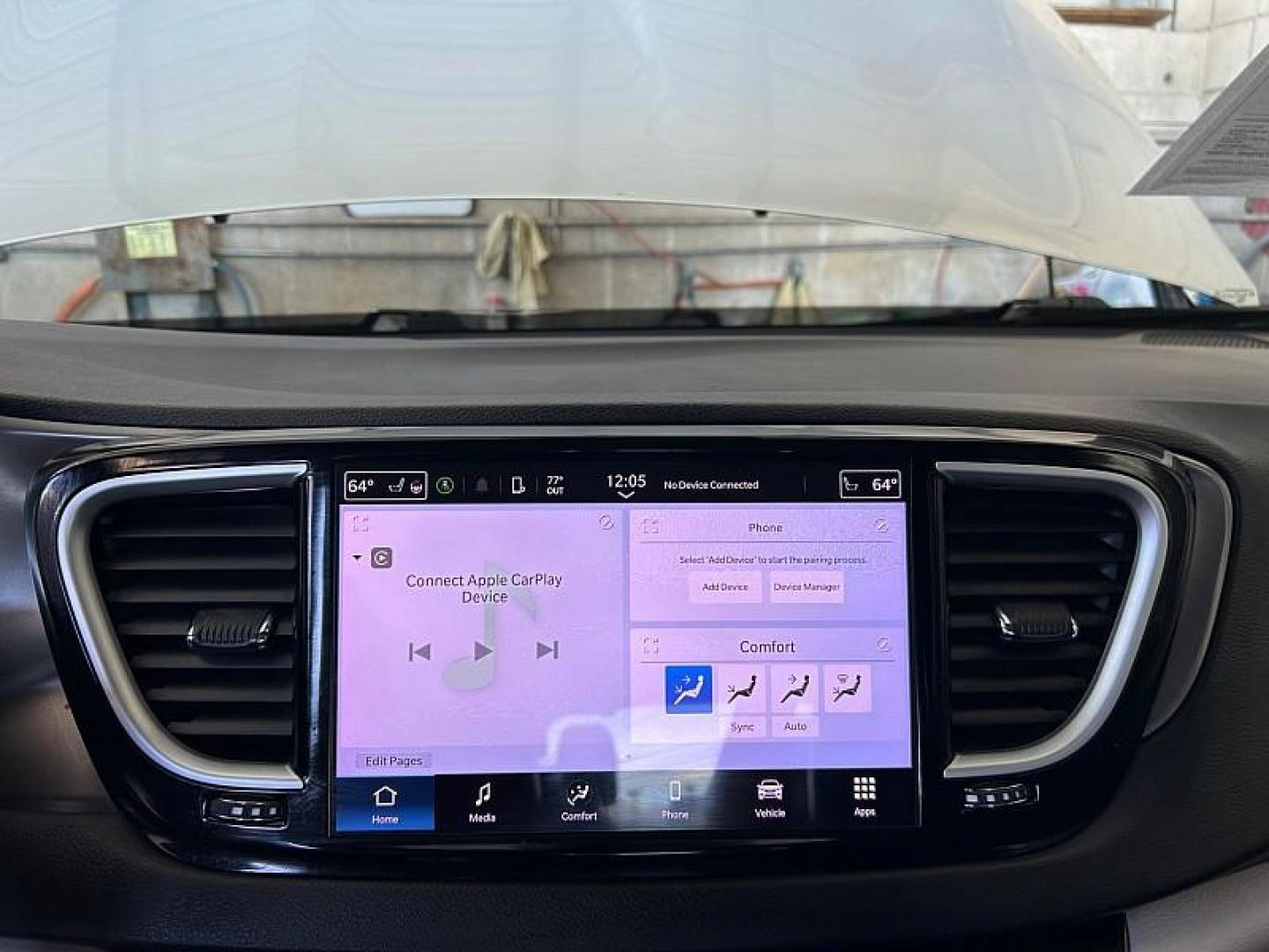 2024 SILVER Chrysler Pacifica (2C4RC1BG2RR) with an V6 3.6 Liter engine, Automatic 9-Spd transmission, located at 412 Auto Vista Drive, Palmdale, CA, 93551, (661) 945-0620, 34.592636, -118.136681 - Photo#20